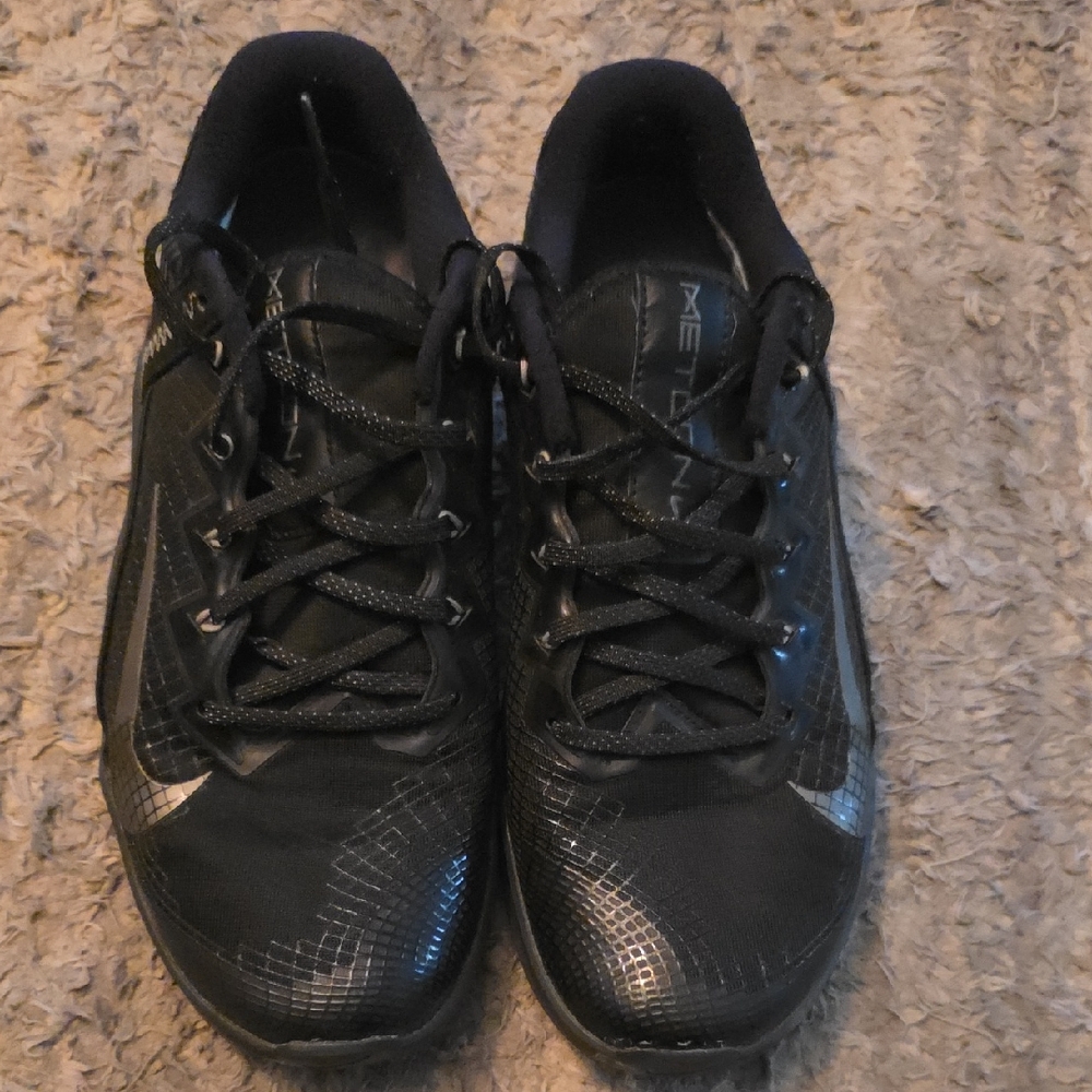 Men's Black Athletic Shoes